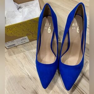 Mix N° 6 Royal Blue Pumps Size 5.5, Brand New, Never Worn